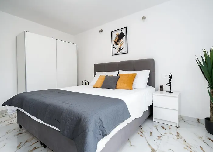 Lejlighed Luxury 2 Bedrooms App With Terrace In Center Old Town Split