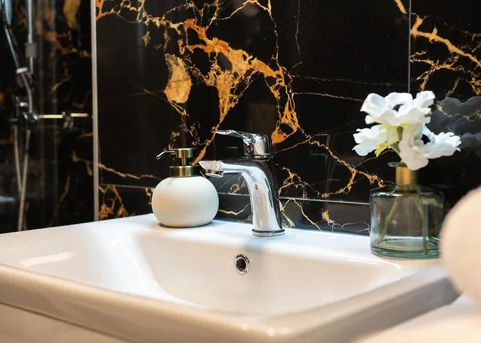Luxury 2 Bedrooms App With Terrace In Center Old Town * Σπλιτ
