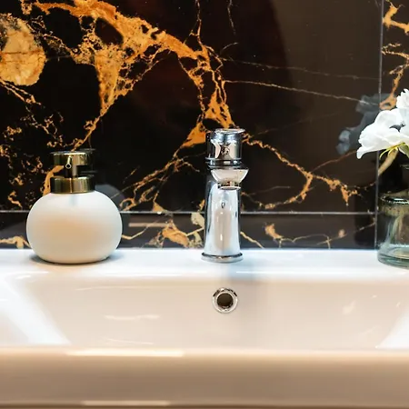 Luxury 2 Bedrooms App With Terrace In Center Old Town * 斯普利特