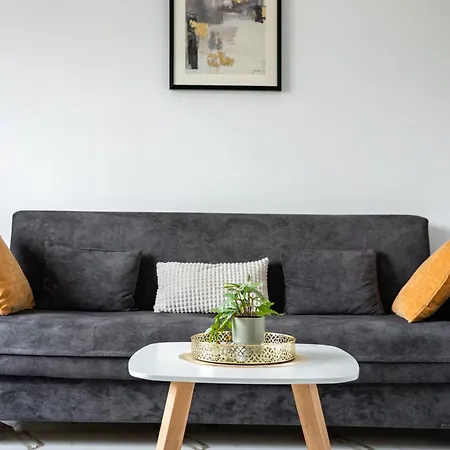 Luxury 2 Bedrooms App With Terrace In Center Old Town Apartment