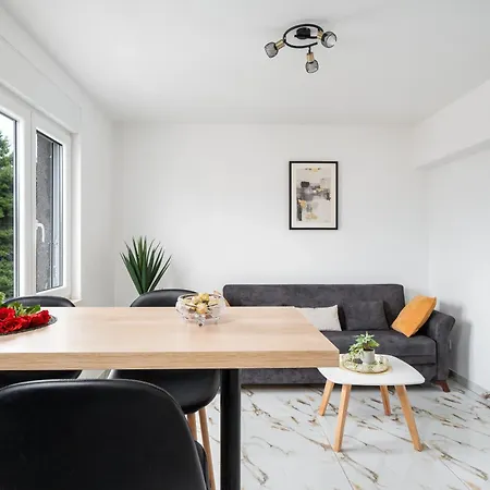 Luxury 2 Bedrooms App With Terrace In Center Old Town 公寓