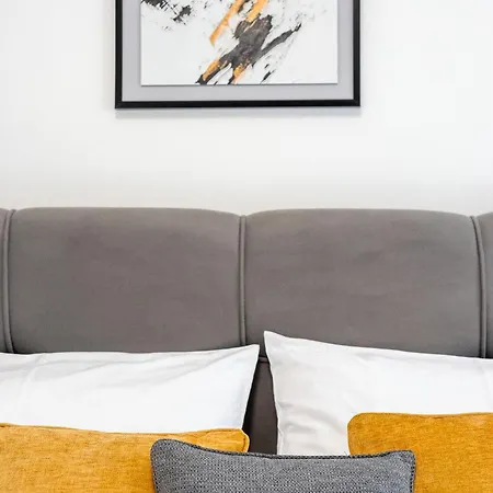 Luxury 2 Bedrooms App With Terrace In Center Old Town 斯普利特