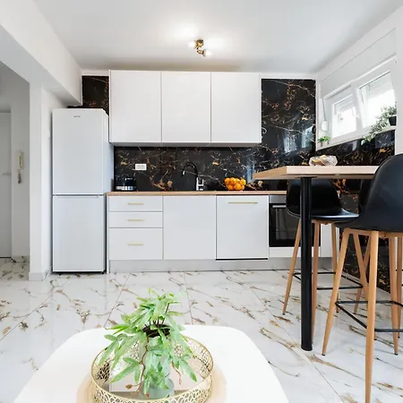 Luxury 2 Bedrooms App With Terrace In Center Old Town * 斯普利特